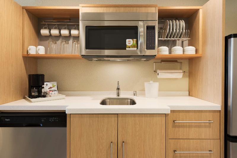 Home2 Suites by Hilton Milwaukee Brookfield image