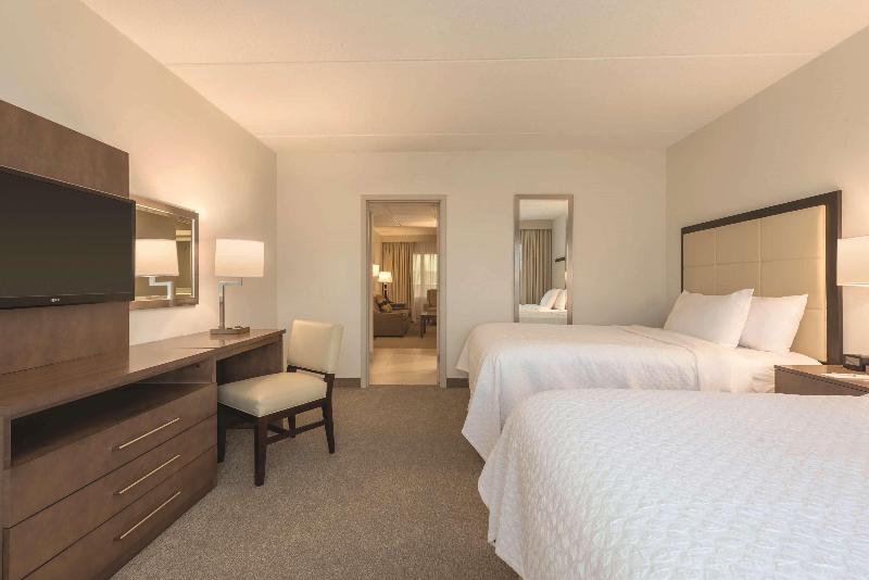 Embassy Suites By Hilton Milwaukee Brookfield image