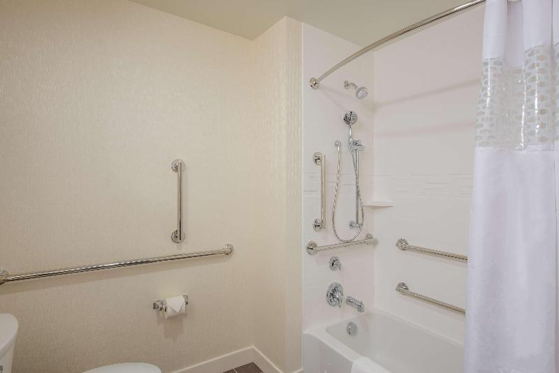 Hampton Inn & Suites Phoenix East Mesa image