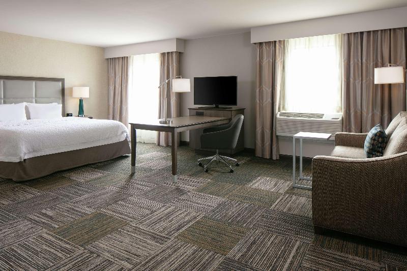 Hampton Inn And Suites Hudson image