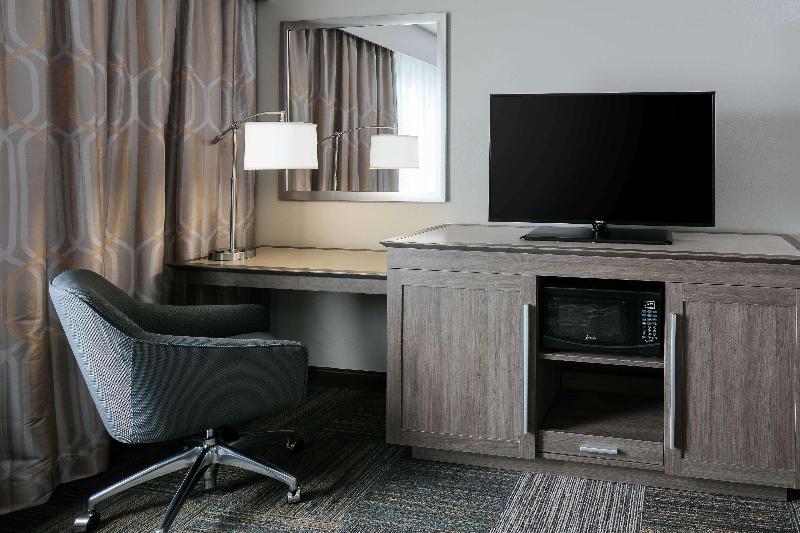 Hampton Inn And Suites Hudson image