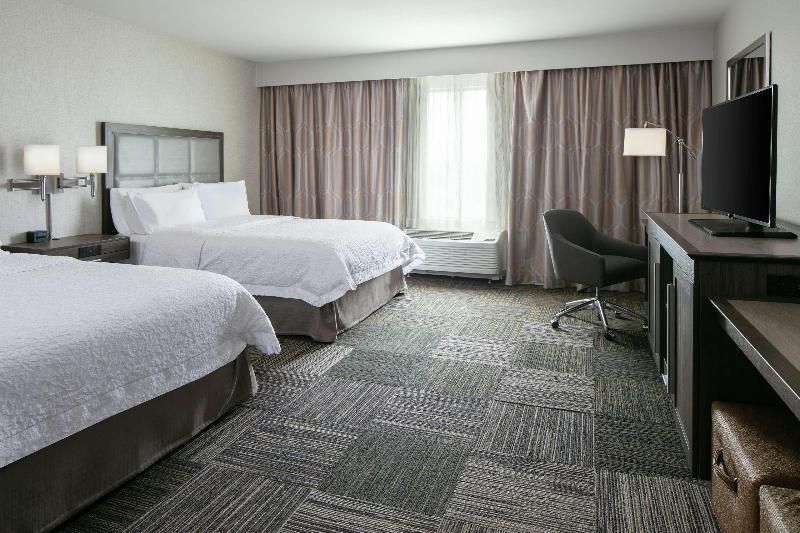 Hampton Inn And Suites Hudson image