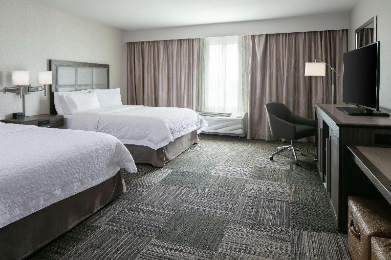 Hampton Inn And Suites Hudson image