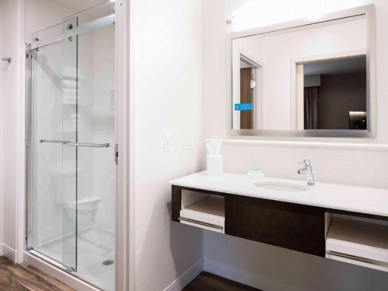 Hampton Inn And Suites Hudson image
