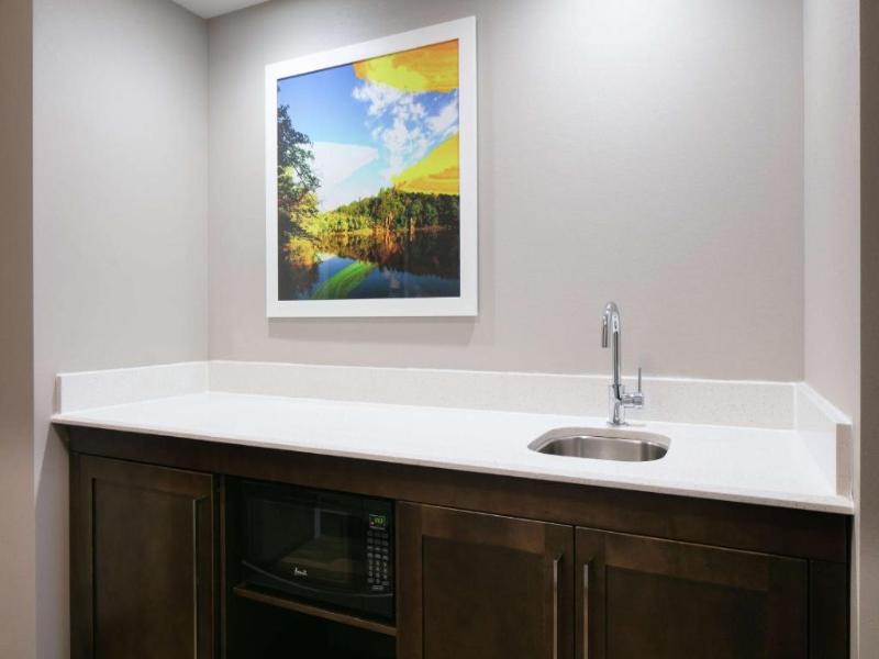 Hampton Inn And Suites Hudson image