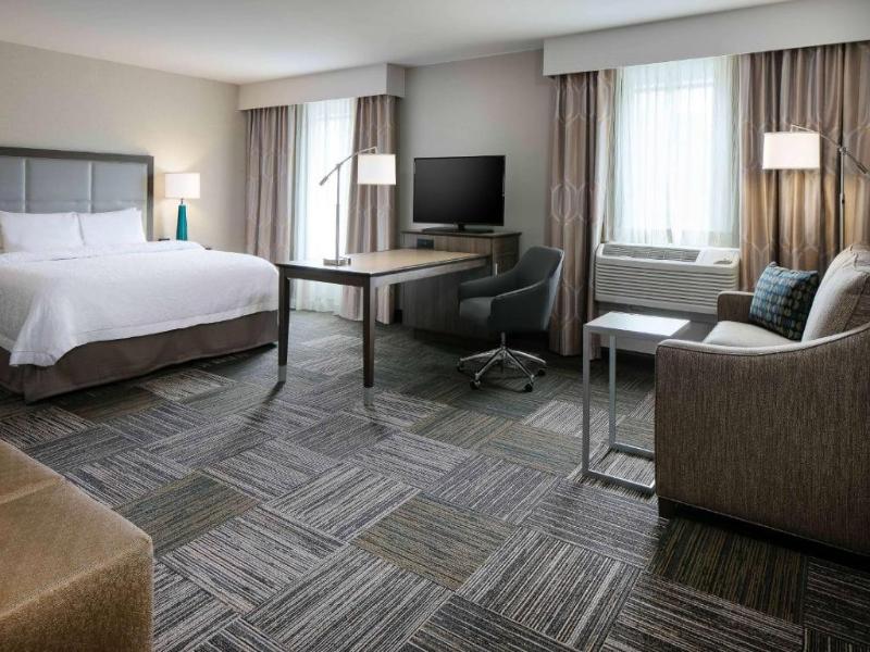 Hampton Inn And Suites Hudson image