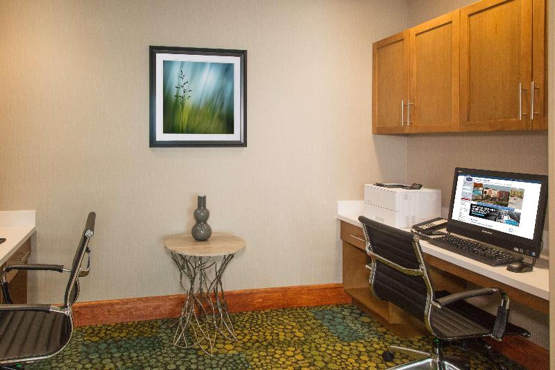 Hampton Inn Palatka image
