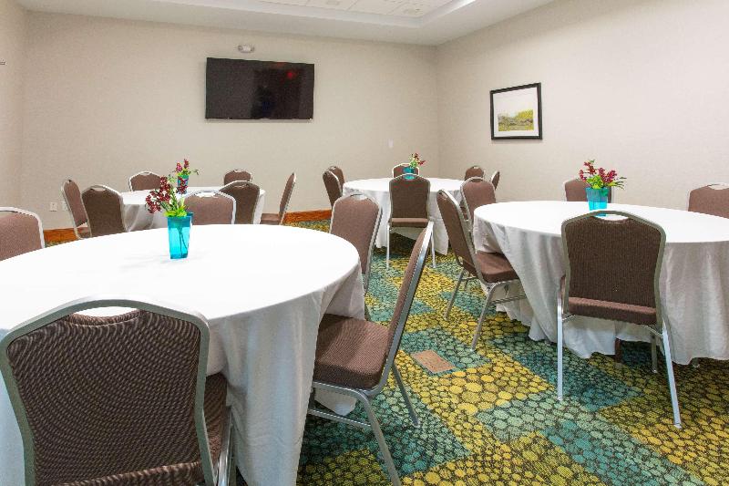 Hampton Inn Palatka image