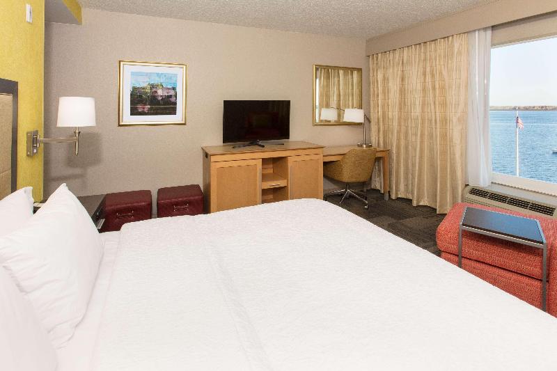 Hampton Inn Palatka image