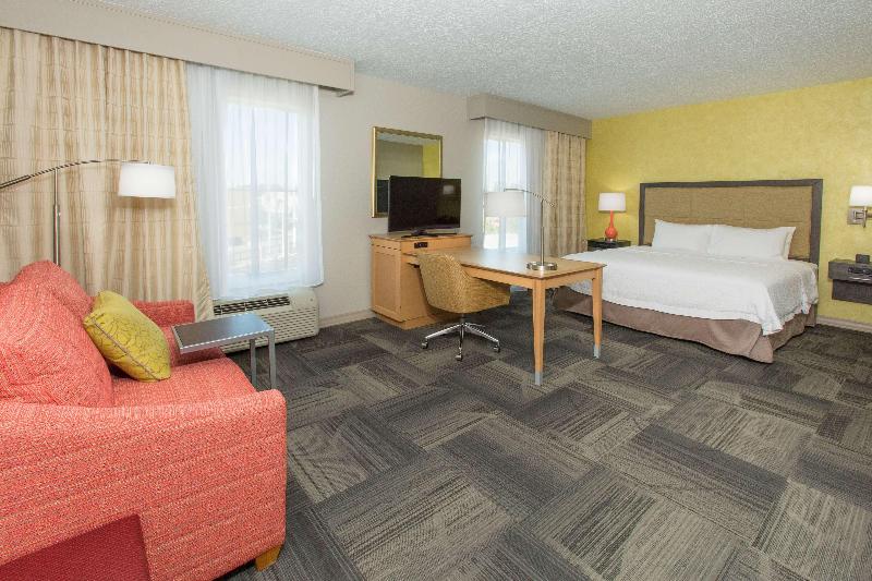 Hampton Inn Palatka image