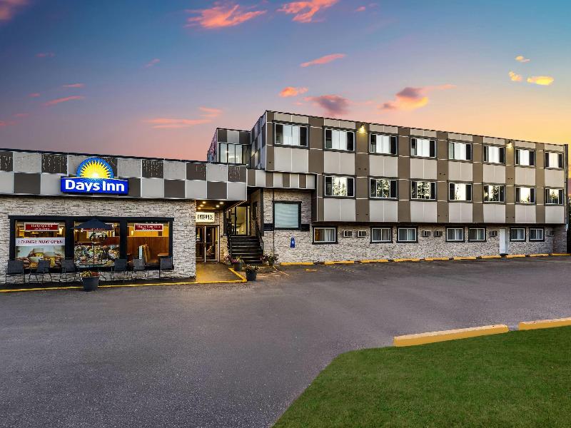 Days Inn by Wyndham Sylvan Lake