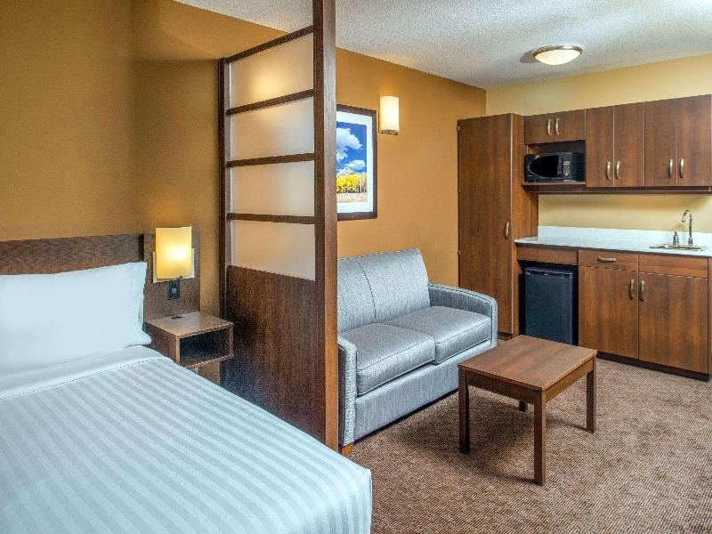 Microtel Inn & Suites By Wyndham Red Deer image