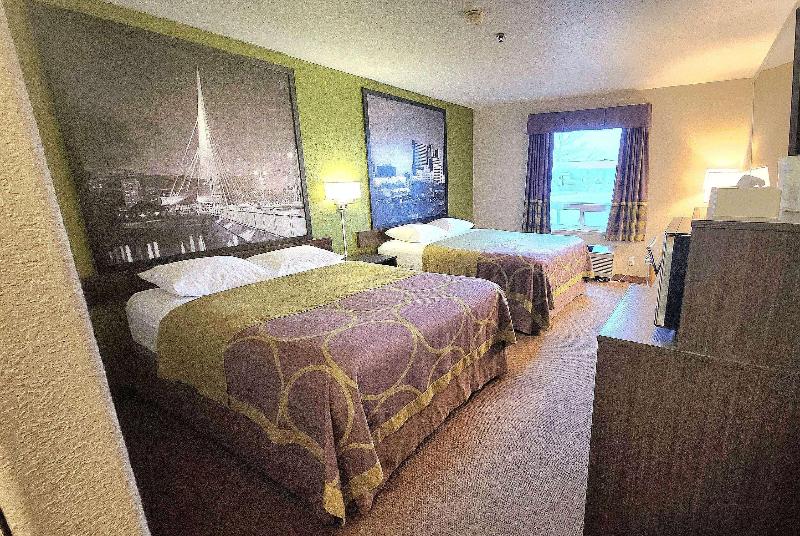 Super 8 by Wyndham Portage La Prairie image