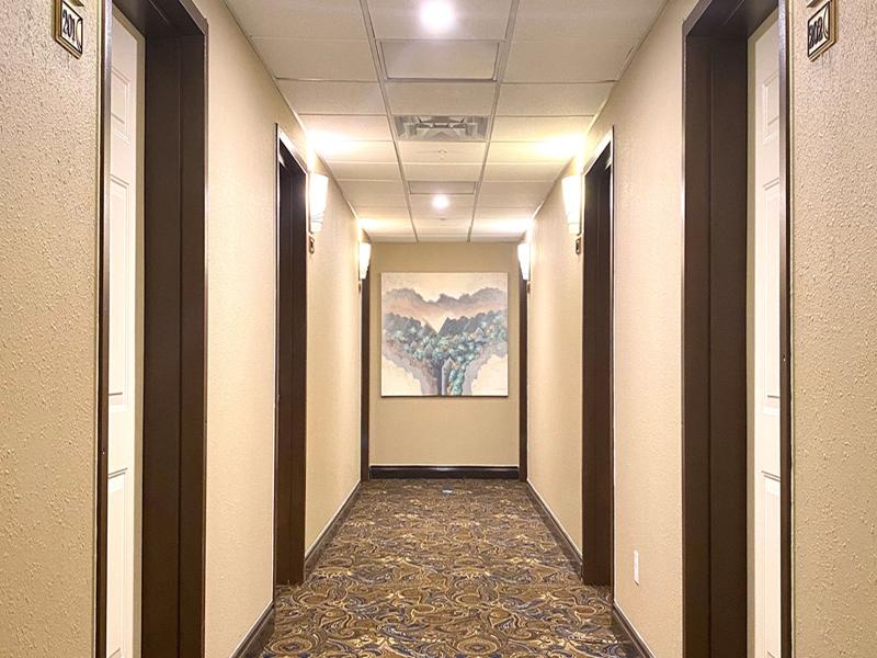 High Point Inn & Suites Peace River Hotel — general view