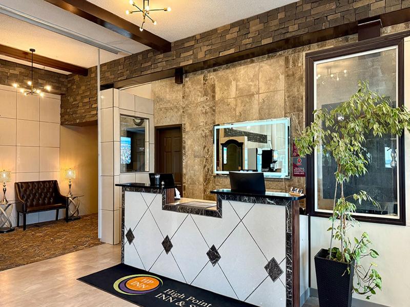 High Point Inn & Suites Peace River Hotel — view