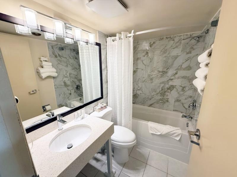 Travelodge by Wyndham Drumheller image