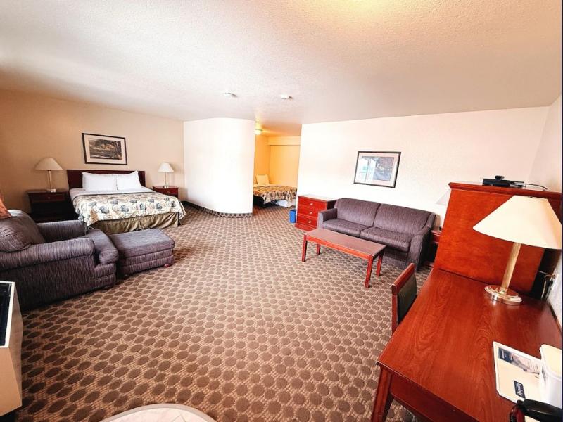Travelodge by Wyndham Drumheller image