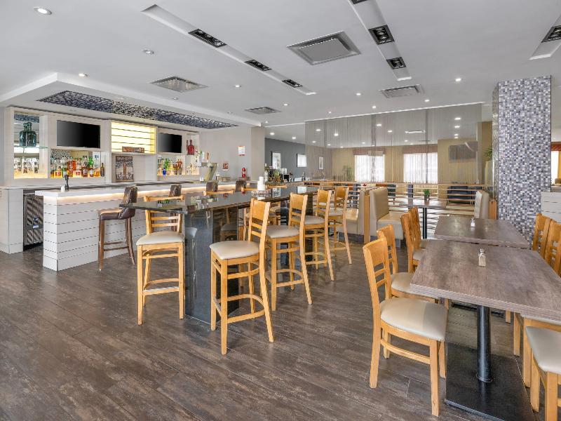 Radisson Hotel Edmonton Airport