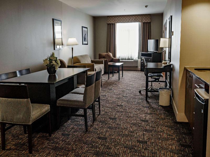 Radisson Hotel Edmonton Airport image