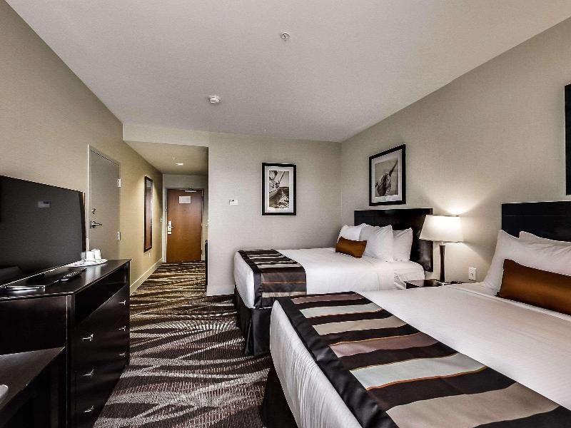 Radisson Hotel Edmonton Airport image
