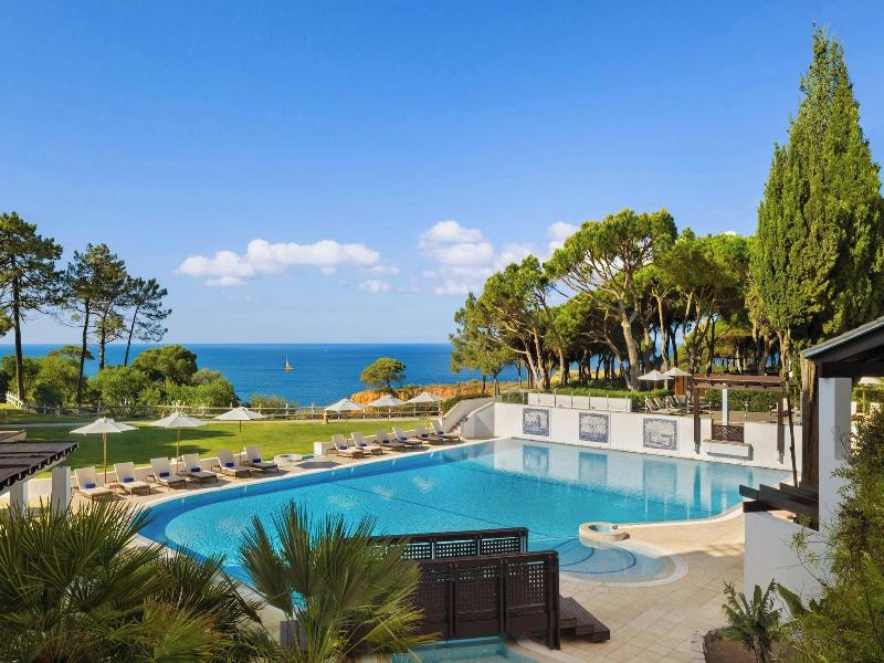 Pine Cliffs Ocean Suites image