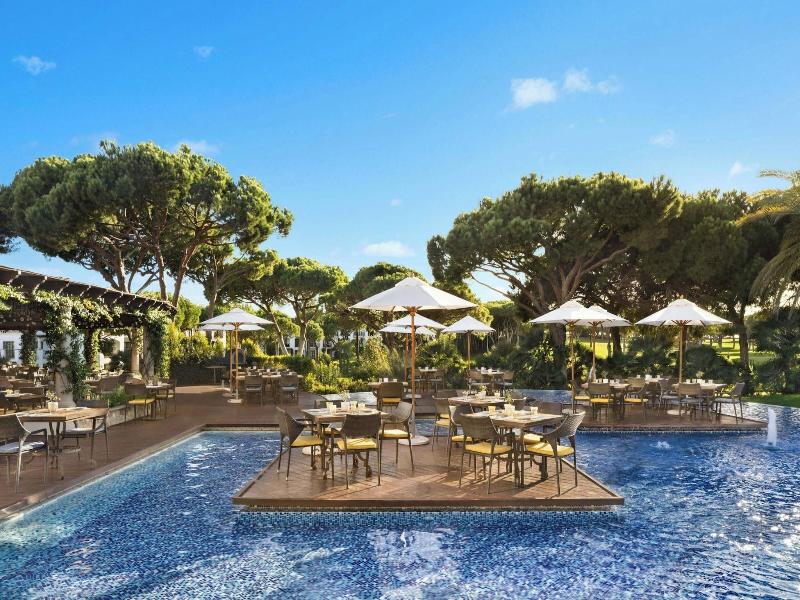 Pine Cliffs Ocean Suites image