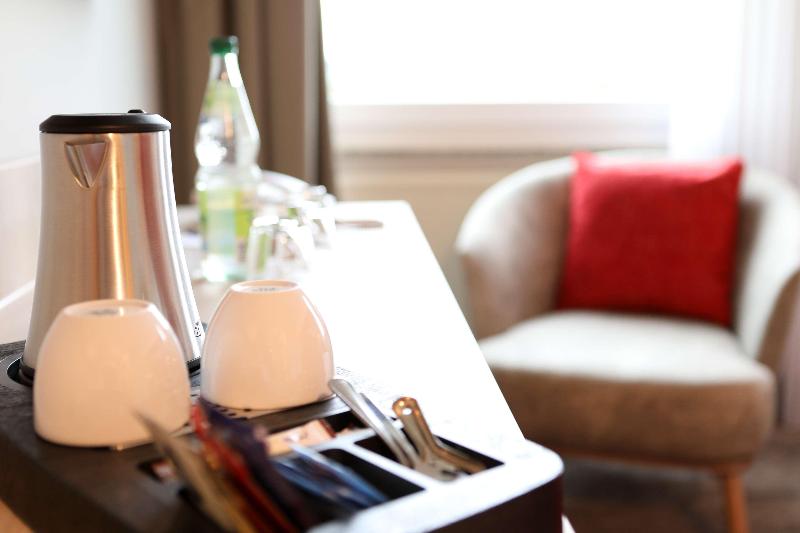 BEST WESTERN Hotel Erfurt-Apfelstaedt image