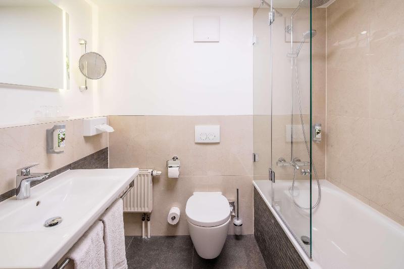 BEST WESTERN Hotel Erfurt-Apfelstaedt image