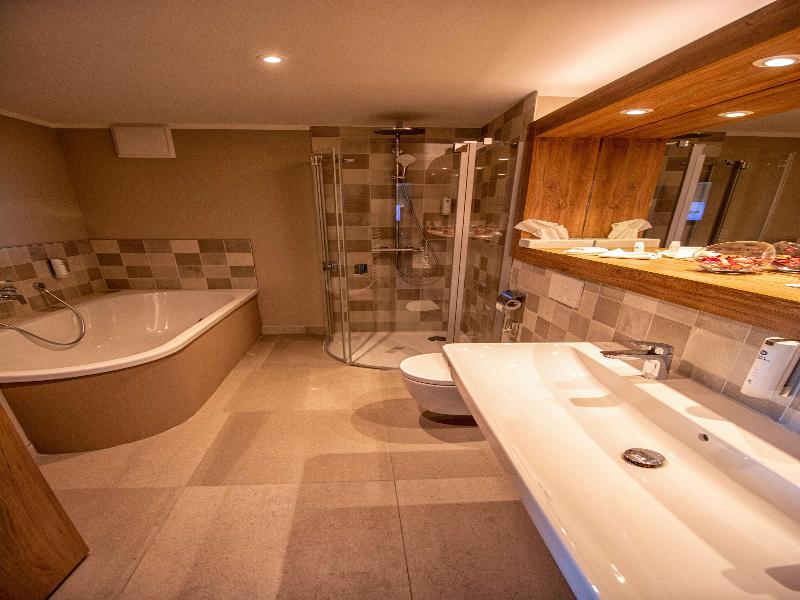 BEST WESTERN Hotel Erfurt-Apfelstaedt image