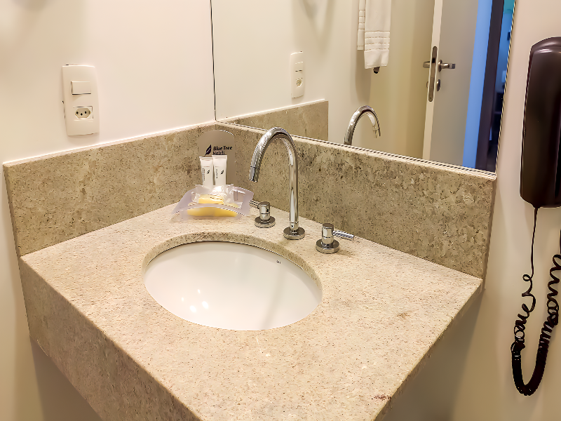 SUITE EXECUTIVE