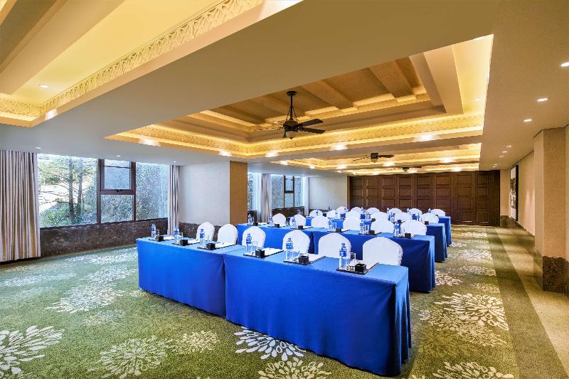 Hilton Sanqingshan Resort image