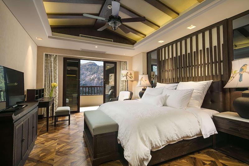 Hilton Sanqingshan Resort image