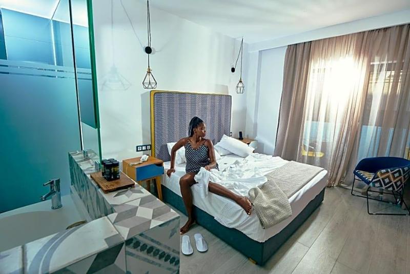 Blue Bottle Boutique Hotel image