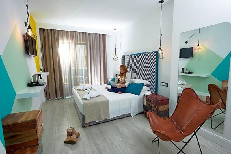 Blue Bottle Boutique Hotel image