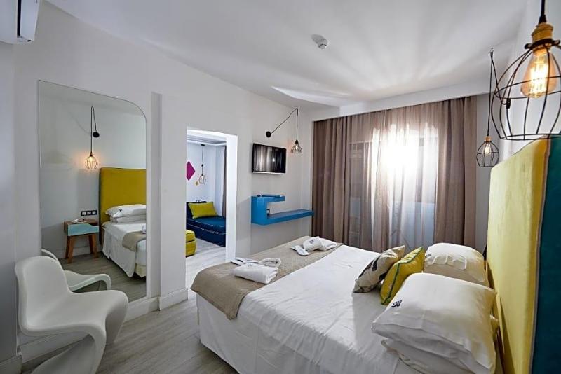 Blue Bottle Boutique Hotel image