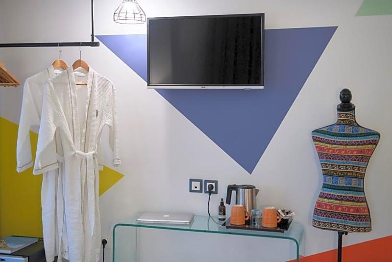 Blue Bottle Boutique Hotel image