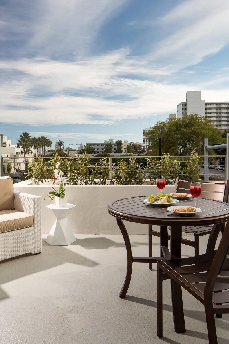 Residence Inn Miami Beach South Beach image