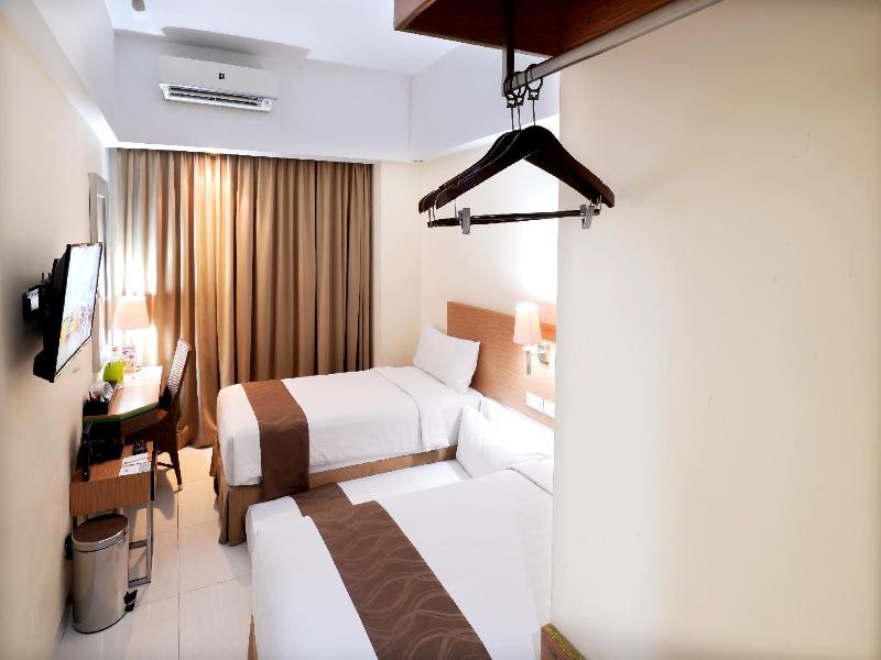 Atrium Premiere Hotel image