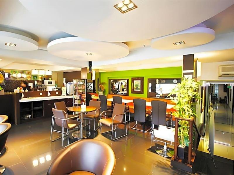 Bamboo Inn Hotel & Cafe image