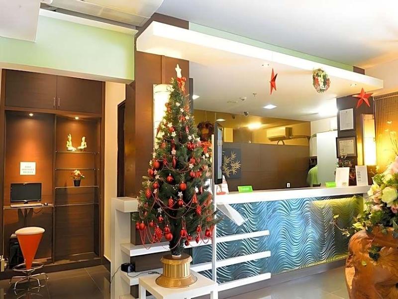 Bamboo Inn Hotel & Cafe image