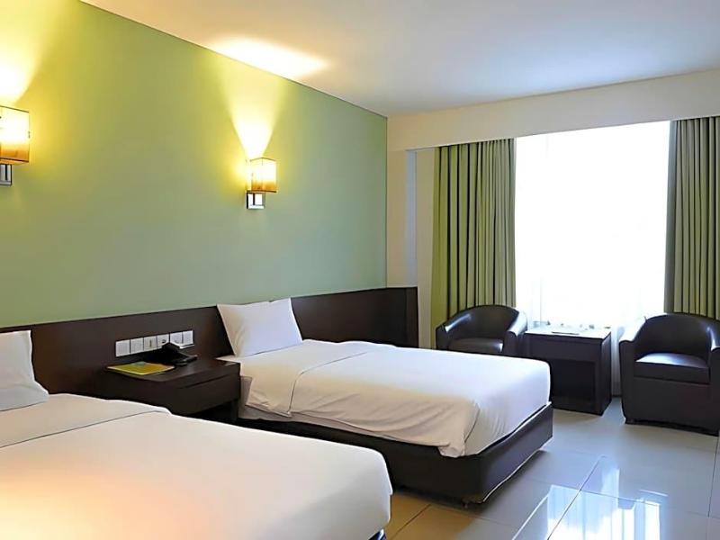 Bamboo Inn Hotel & Cafe image
