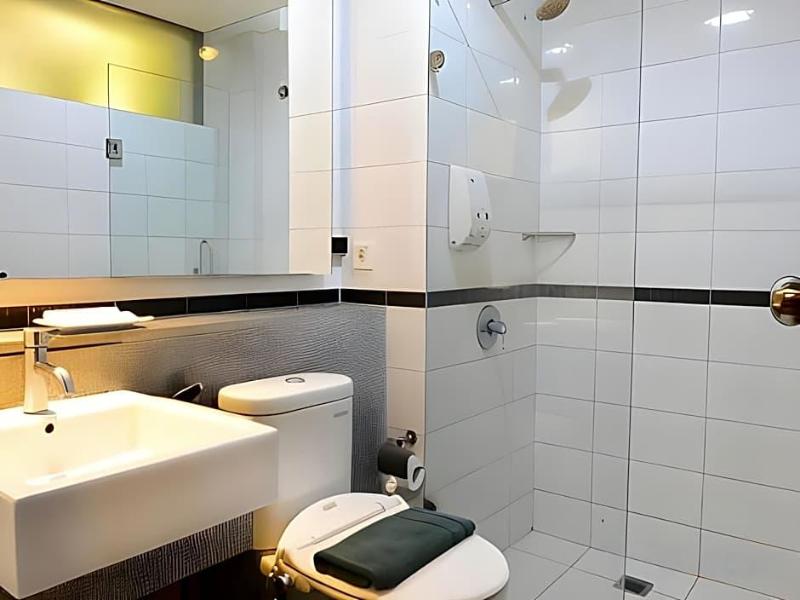 Bamboo Inn Hotel & Cafe image