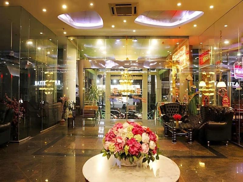Business Hotel Tomang image
