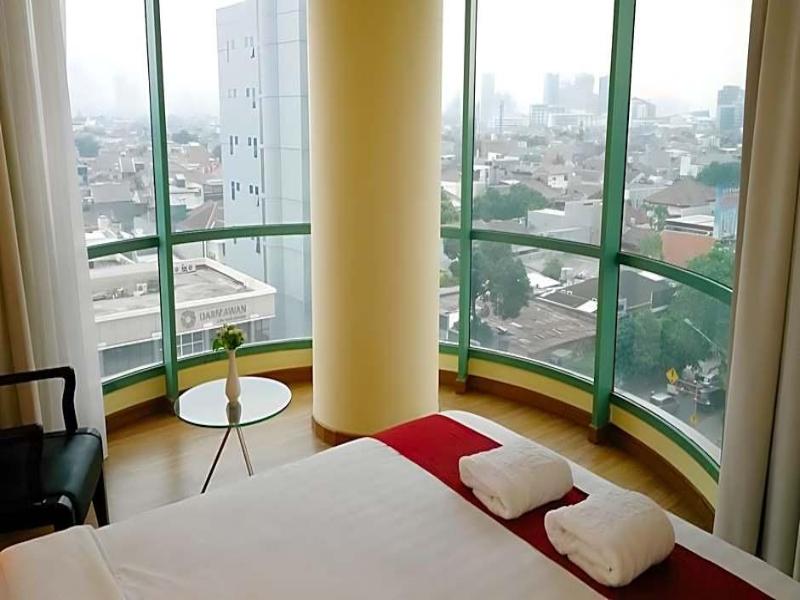 Business Hotel Tomang image