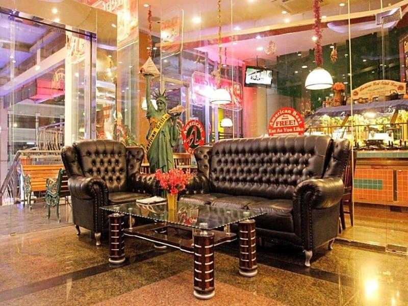 Business Hotel Tomang image