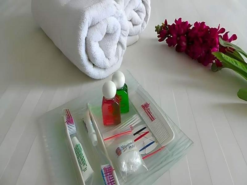 Business Hotel Tomang image