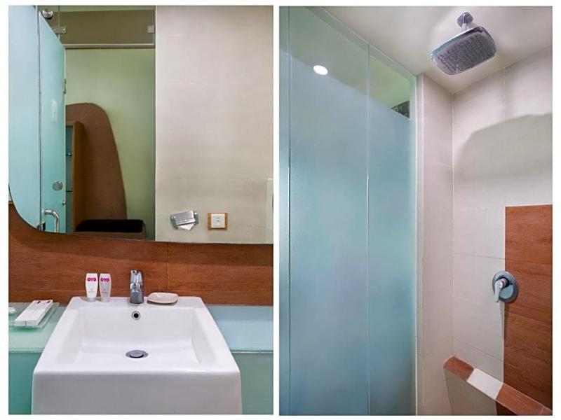 Business Hotel Tomang image