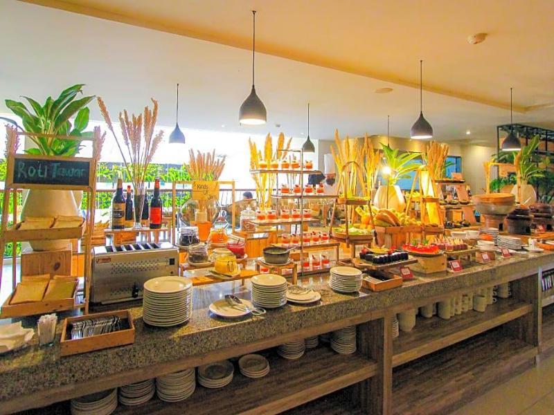 Hotel Dafam Fortuna Seturan image