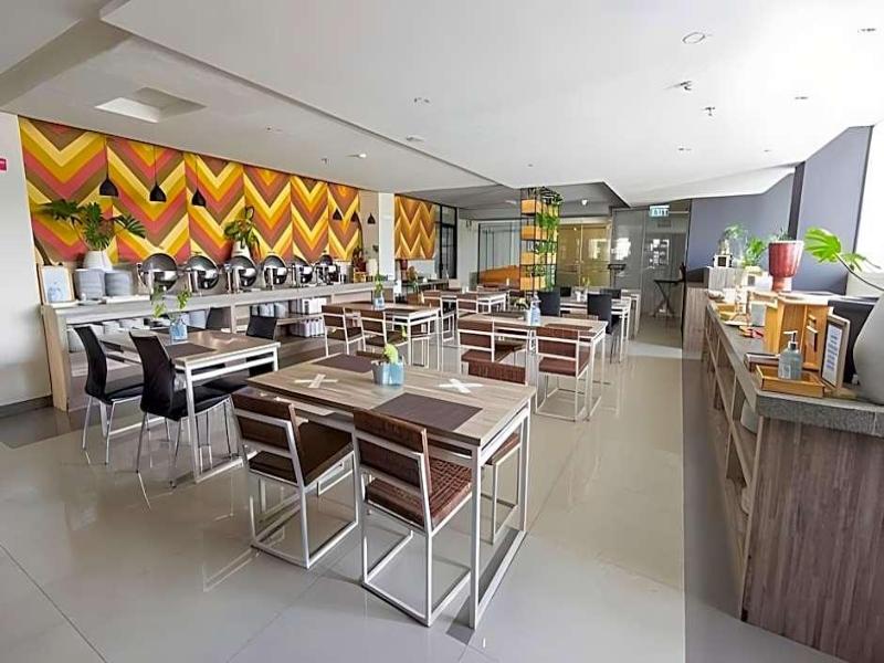 Hotel Dafam Fortuna Seturan image