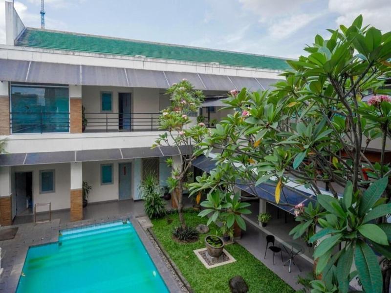 Dinasty Smart Hotel